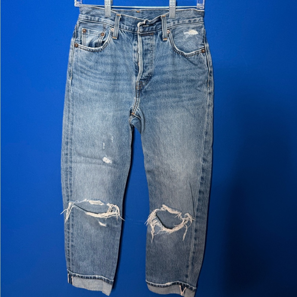 Levi's Light Blue Relaxed Women's Boyfriend Jeans